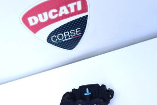 0km Ducati Diavel 2010- 2022 OEM Brembo etrier de frână spate și suport plăcuțe