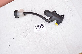 Ducati Hypermotard 796 2010 2011 2012 rezervor brack master cylinder spate