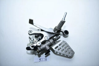 Yamaha YZF R6 2CO 2006-2007 Suport pentru suportul de picior drept master cilindru spate