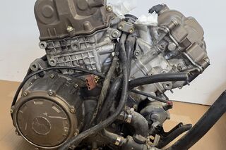 Motor complet propulsor  Aprilia RSV1000R 2004 2010