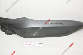 Carena Codita Spate Stanga Yamaha Tricity 300 2020 - 2022