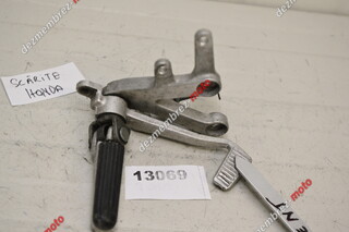 Suport Scarita Fata Dreapta Cu Pedala Frana Spate Honda CBR 929 2000 - 2001